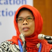 Siti Syamsiyatun (Indonesia)
