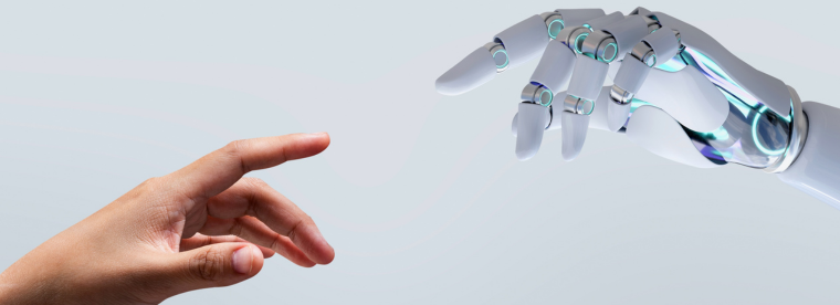 Human vs robot hands